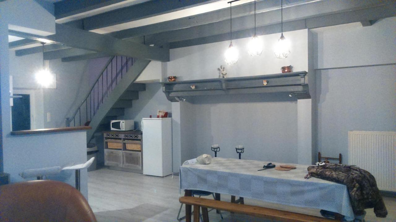 Maison A La Campagne Au Coeur Du Cantal Dept 15 Marmanhac ภายนอก รูปภาพ