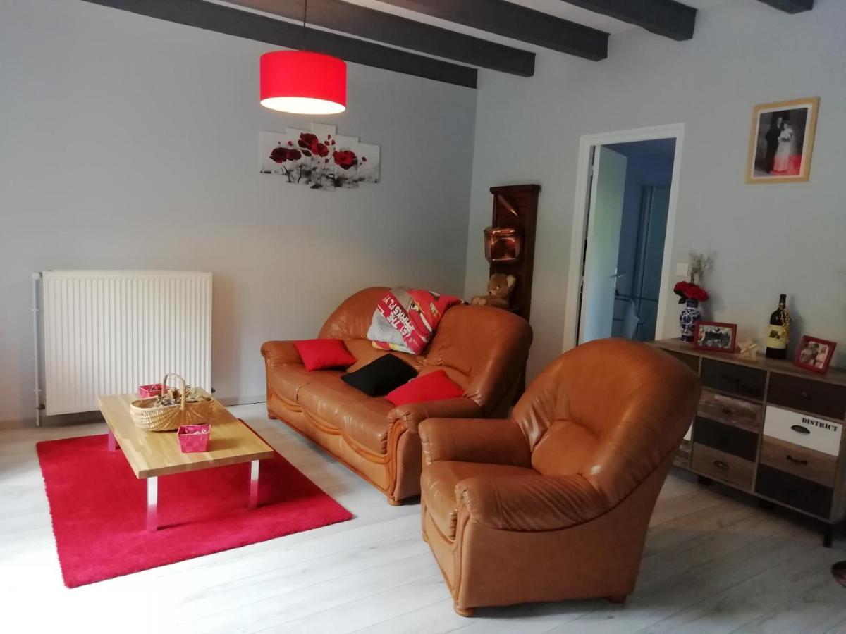 Maison A La Campagne Au Coeur Du Cantal Dept 15 Marmanhac ภายนอก รูปภาพ